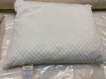 Zippered pillows with adjustable fill levels