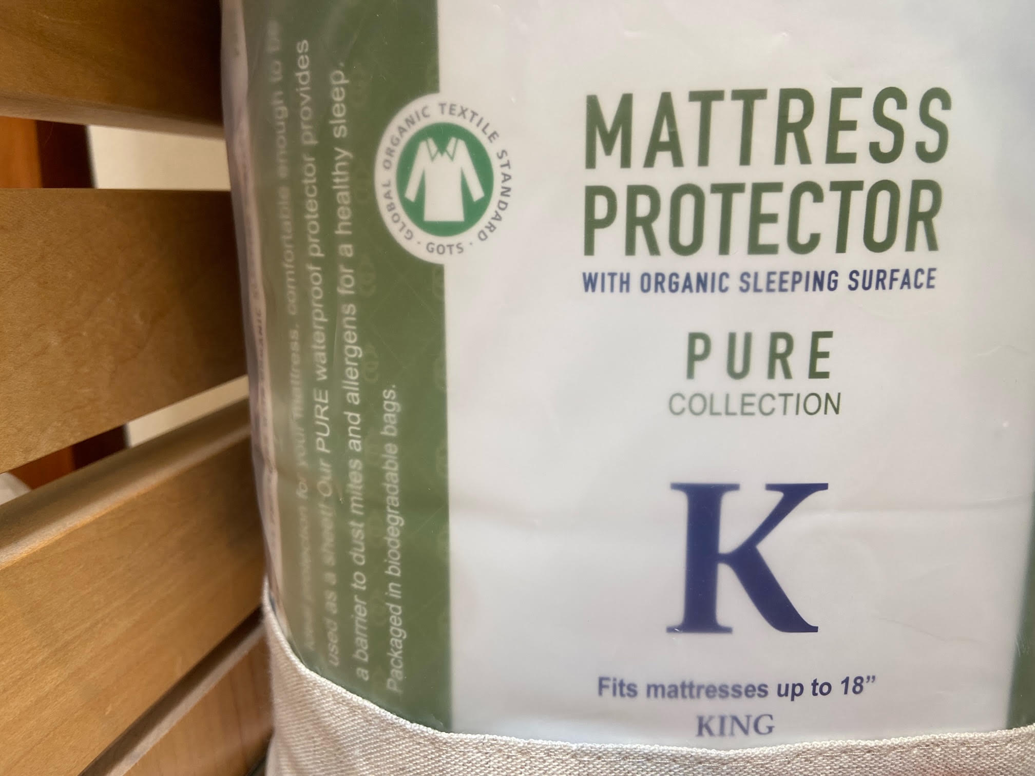 Waterproof Mattress Protector With Organic Materials