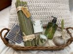earthSake Holiday Gift Basket 2020 - Natural Holiday Gift Basket 